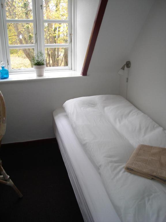 Vindeballe Kro Aeroskobing Room photo